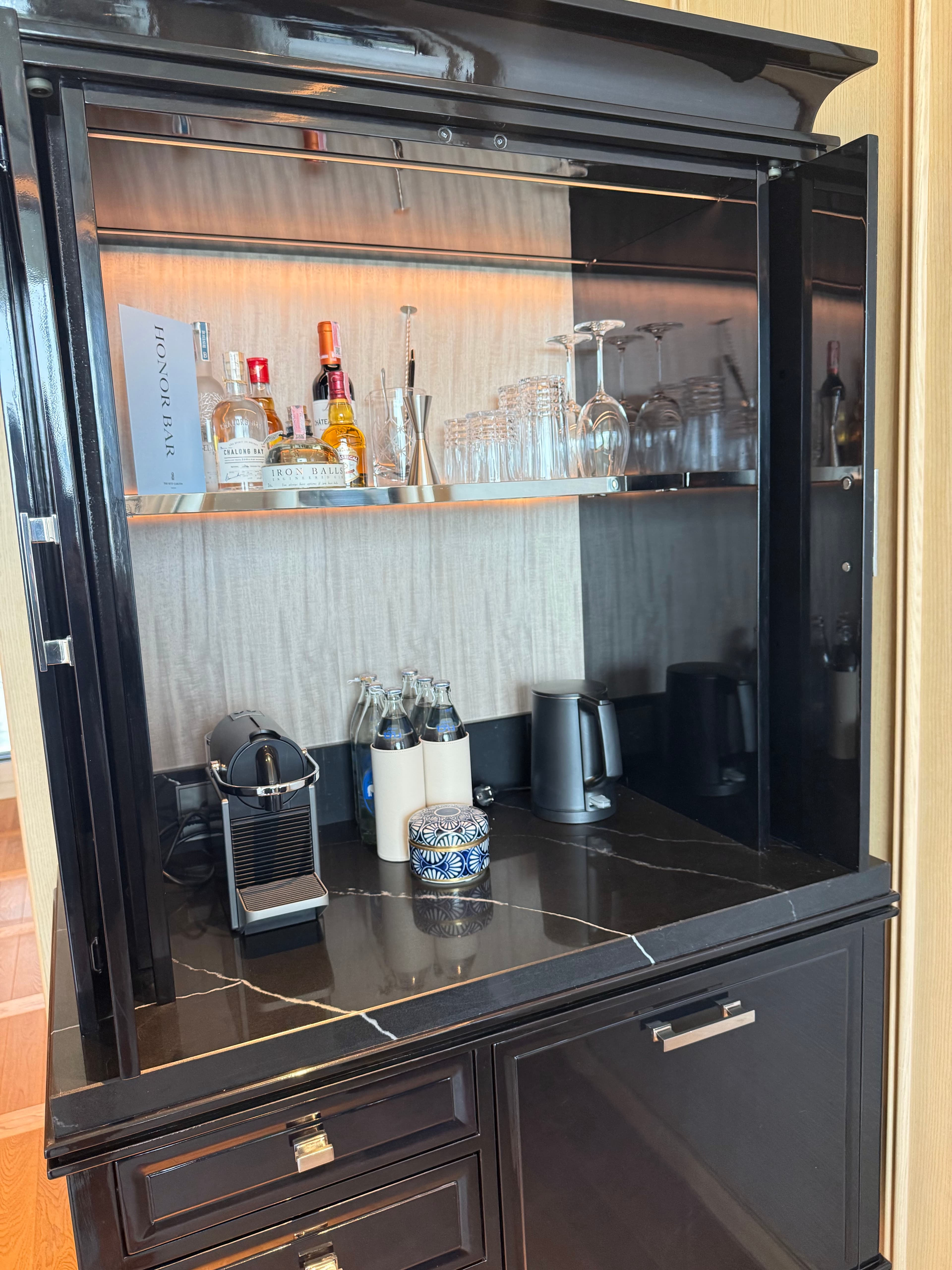 The Club Room - Image 4