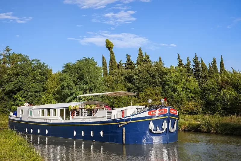 Enchanté on the Canal du Midi
