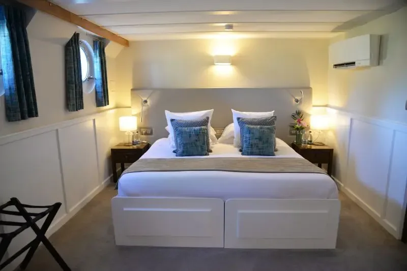 Twin or double suite, Finesse