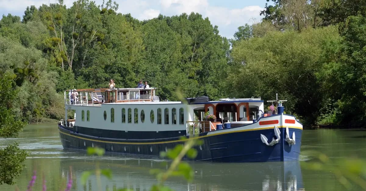Kir Royale, European Waterways, Champagne