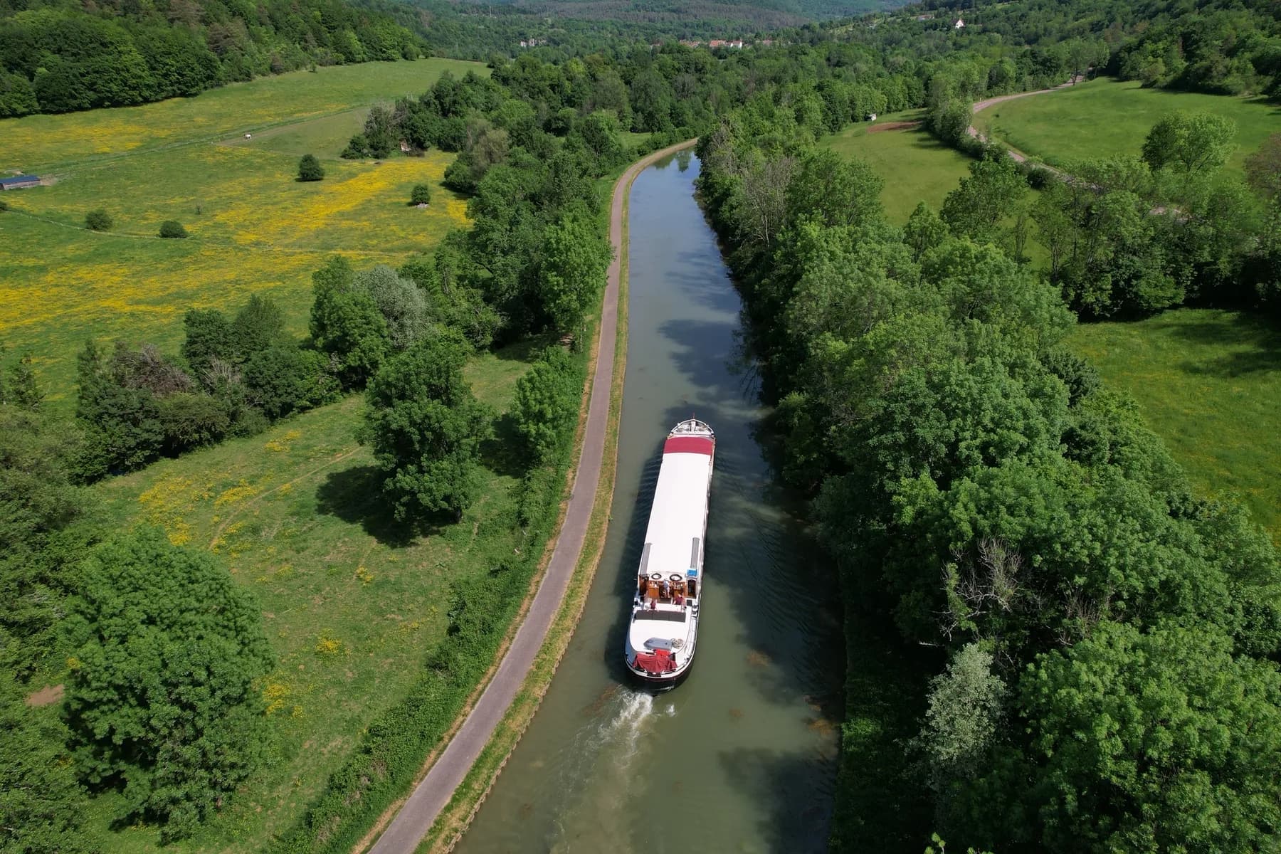 Prospérité on the canal, from above