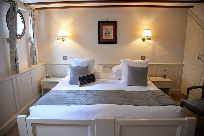 Twin or double suite, Renaissance