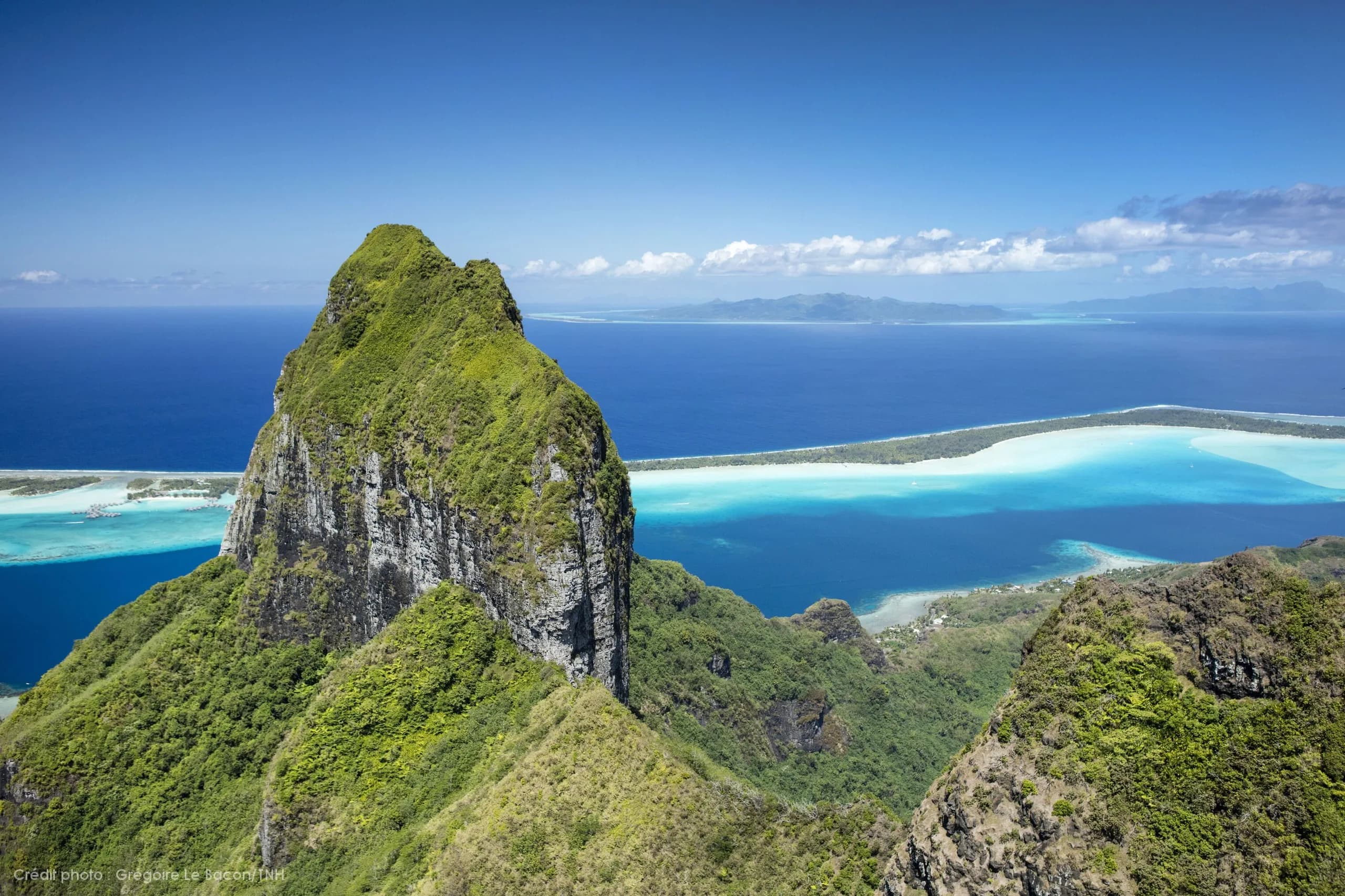 Bora Bora vs the Maldives: The Honeymoon Question — PrivataList collection