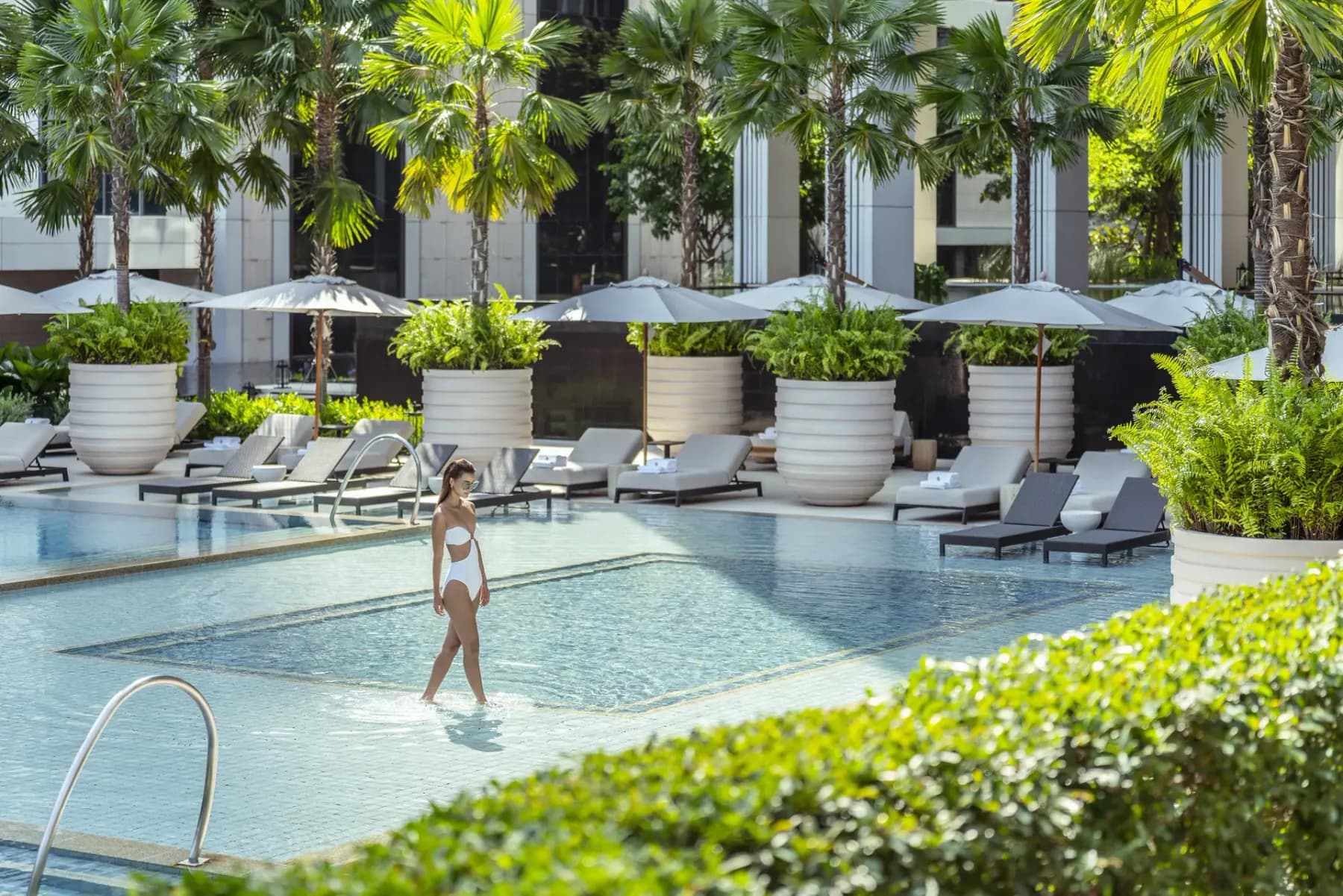 Four Seasons luxury hotels