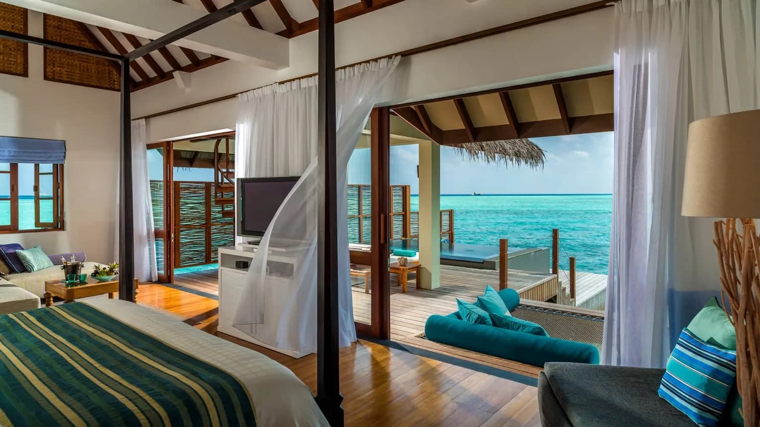 Four Seasons Resort Maldives at Landaa Giraavaru