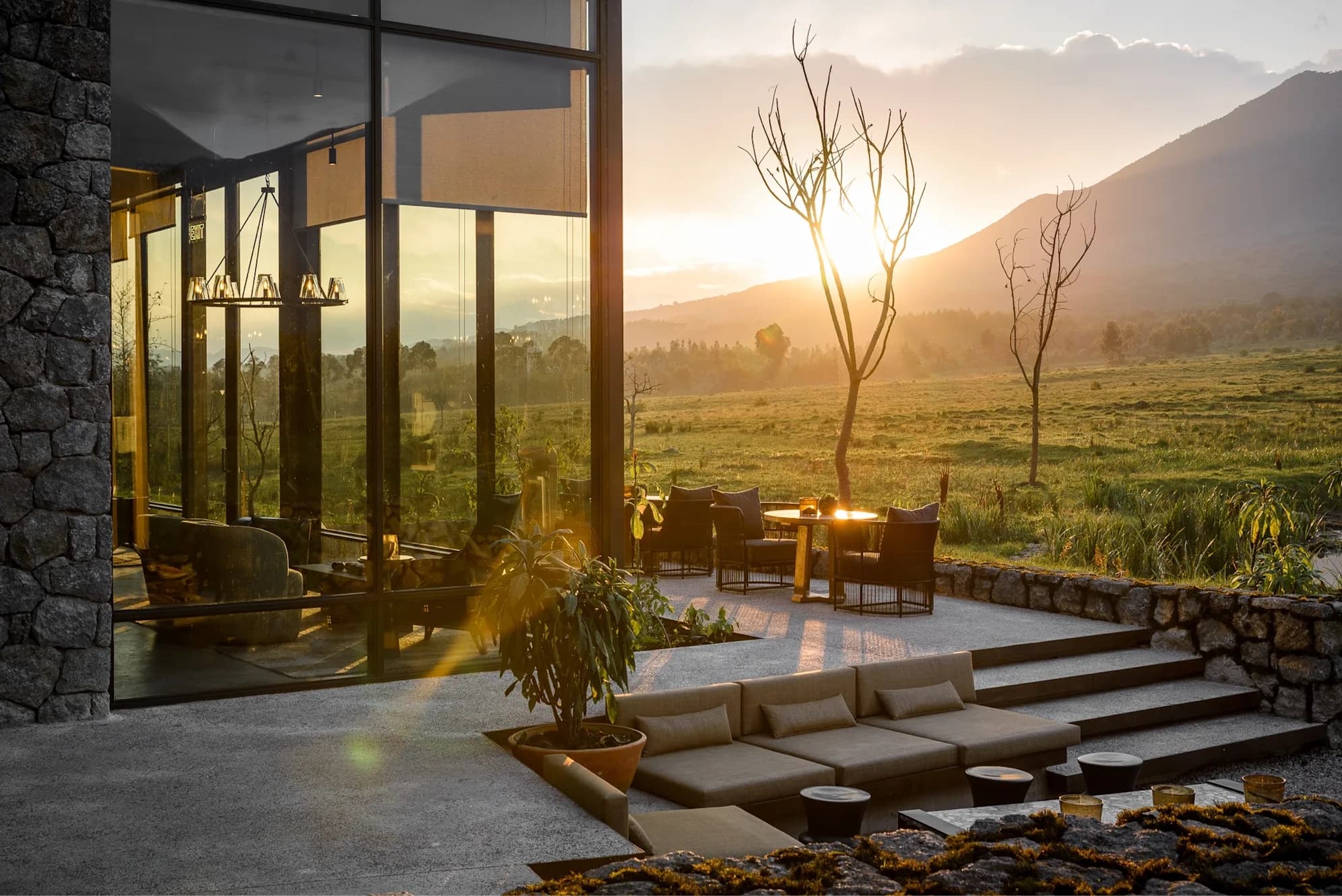 Singita Kwitonda Lodge below the volcanoes