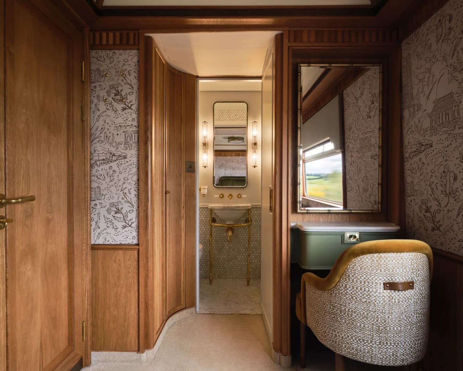 Britannic Explorer, A Belmond Train