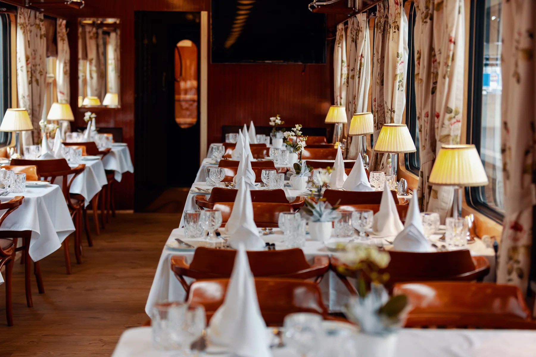 A restaurant car on the Danube Express