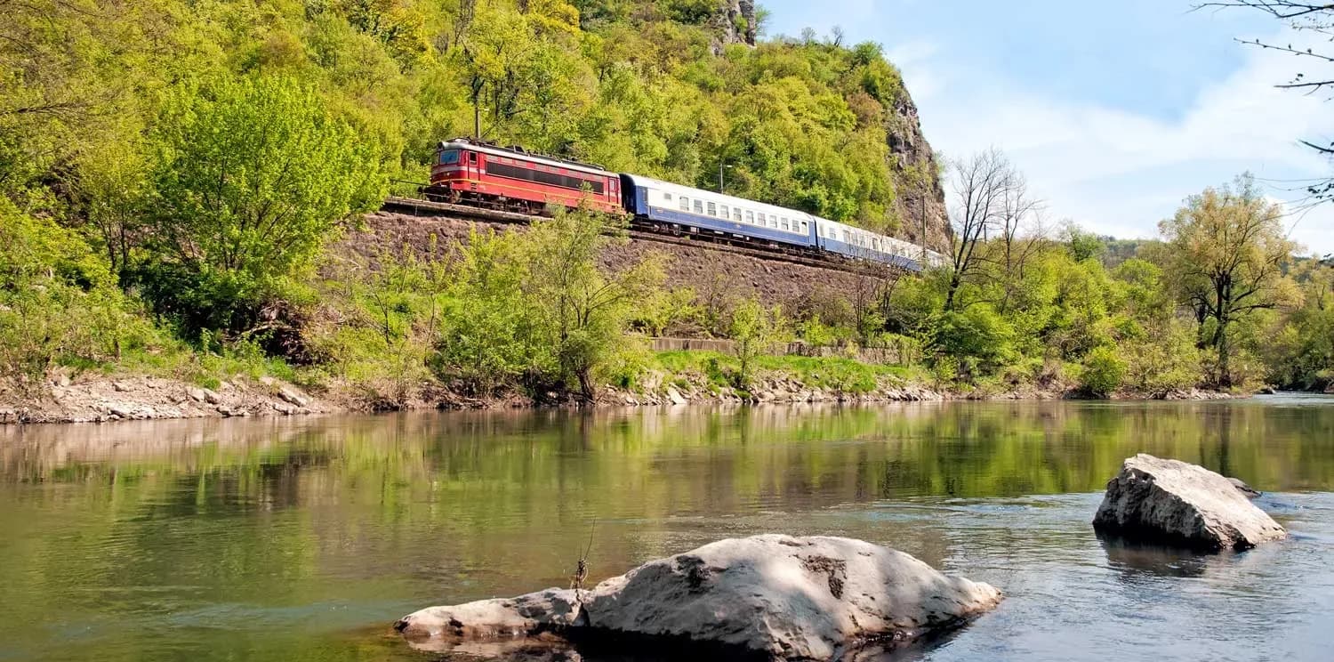 Golden Eagle Danube Express, Golden Eagle Luxury Trains