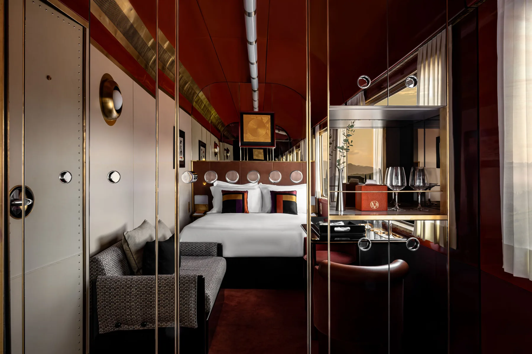 Suite Cabin, La Dolce Vita Orient Express