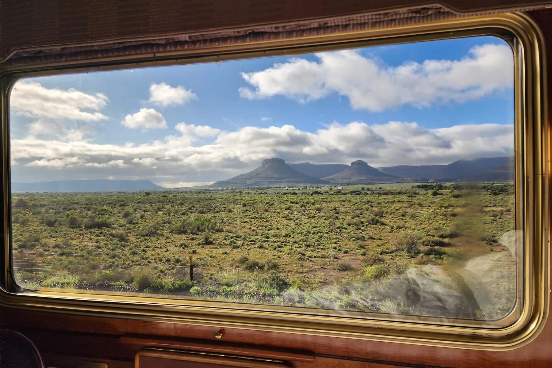 La vista desde la ventana de una suite