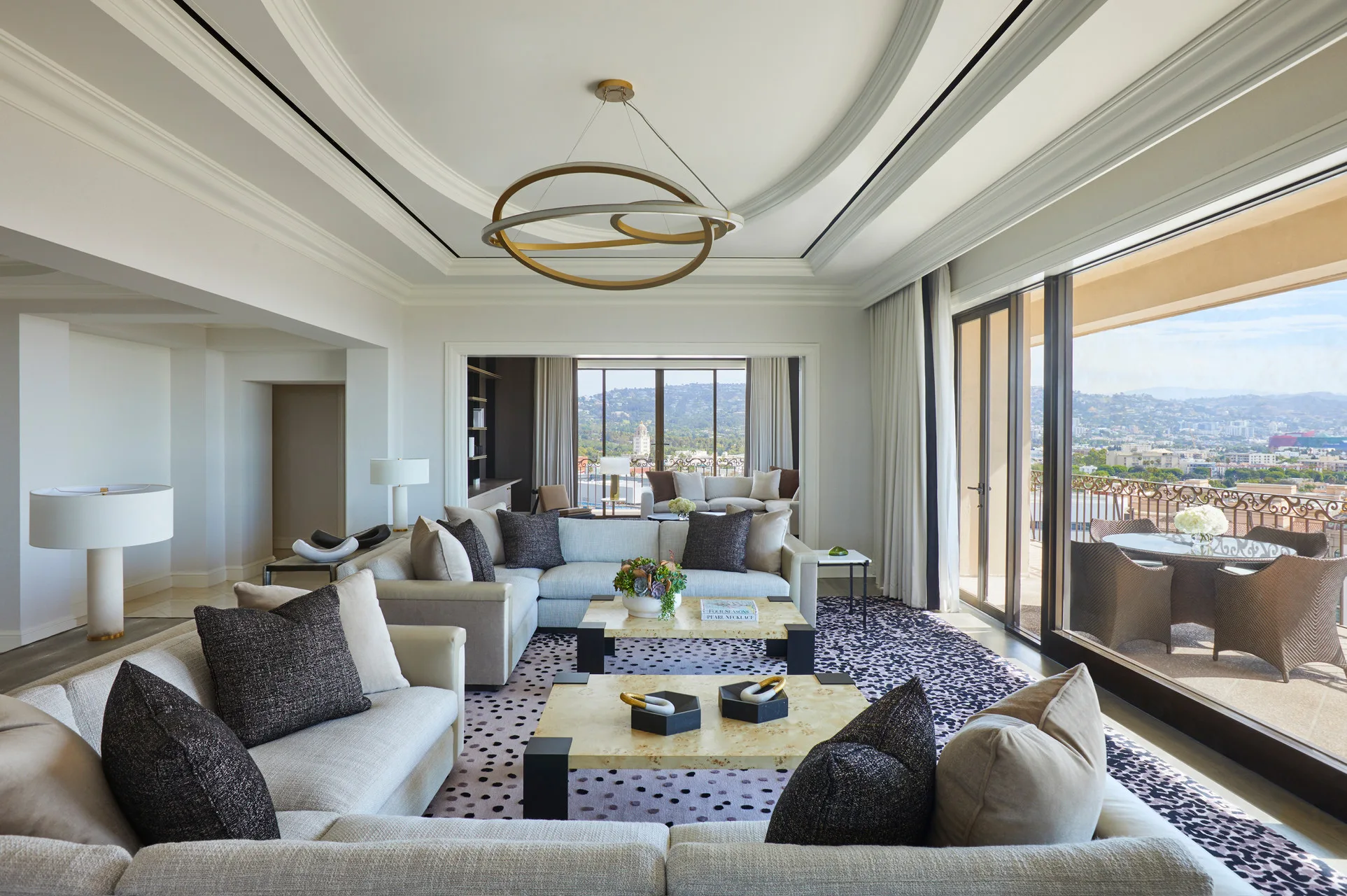 Beverly Wilshire, Beverly Hills, A Four Seasons Hotel luxury hotel in Beverly Hills, United States