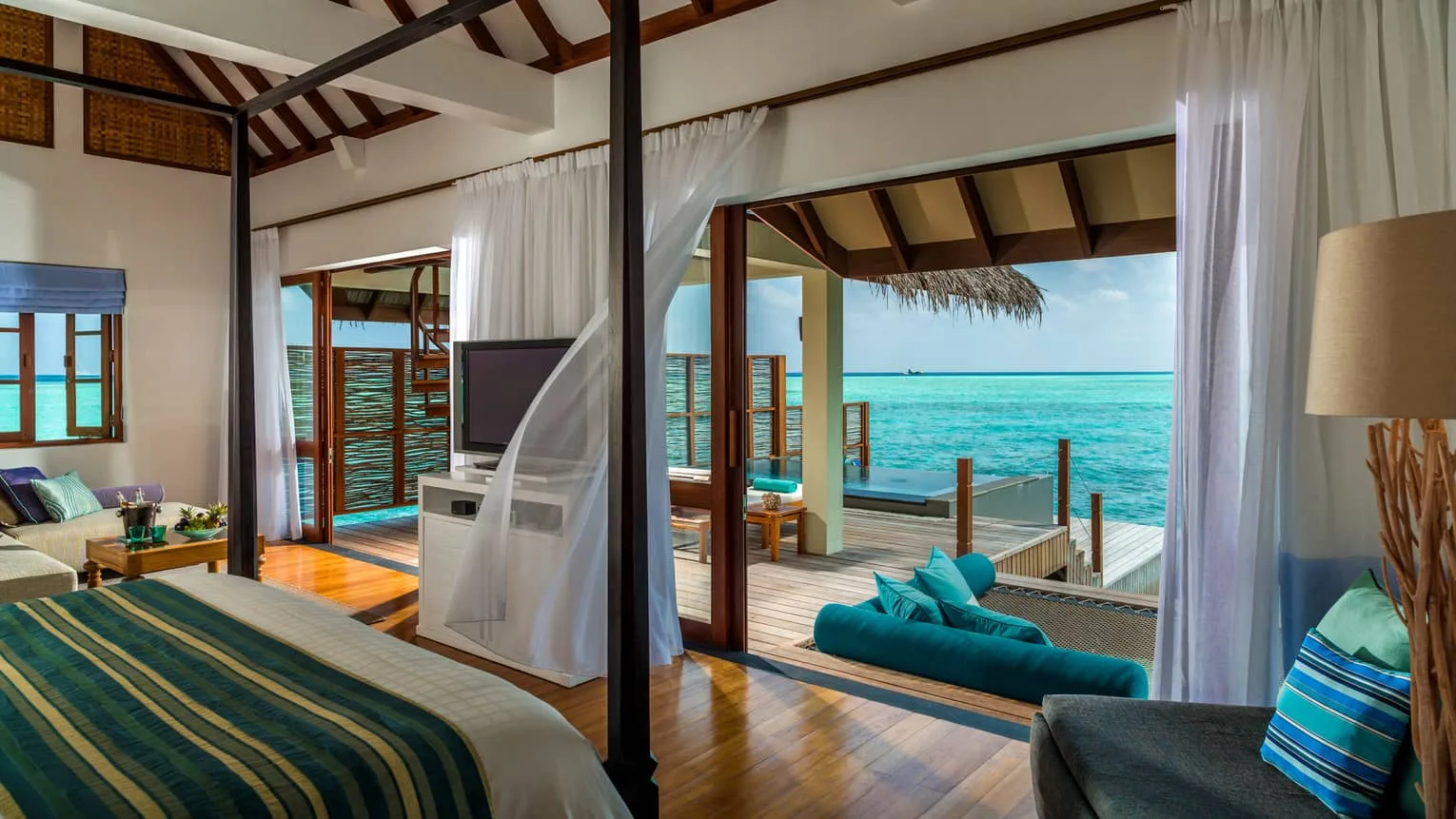 Four Seasons Resort Maldives at Landaa Giraavaru