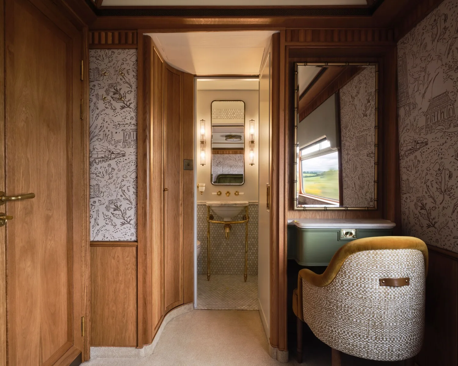 Britannic Explorer, A Belmond Train